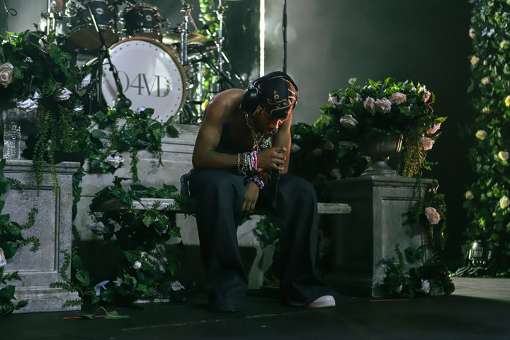 D4VD Ignites Marathon Music Works: A Night of Tears, Laughter, and Pure Energy